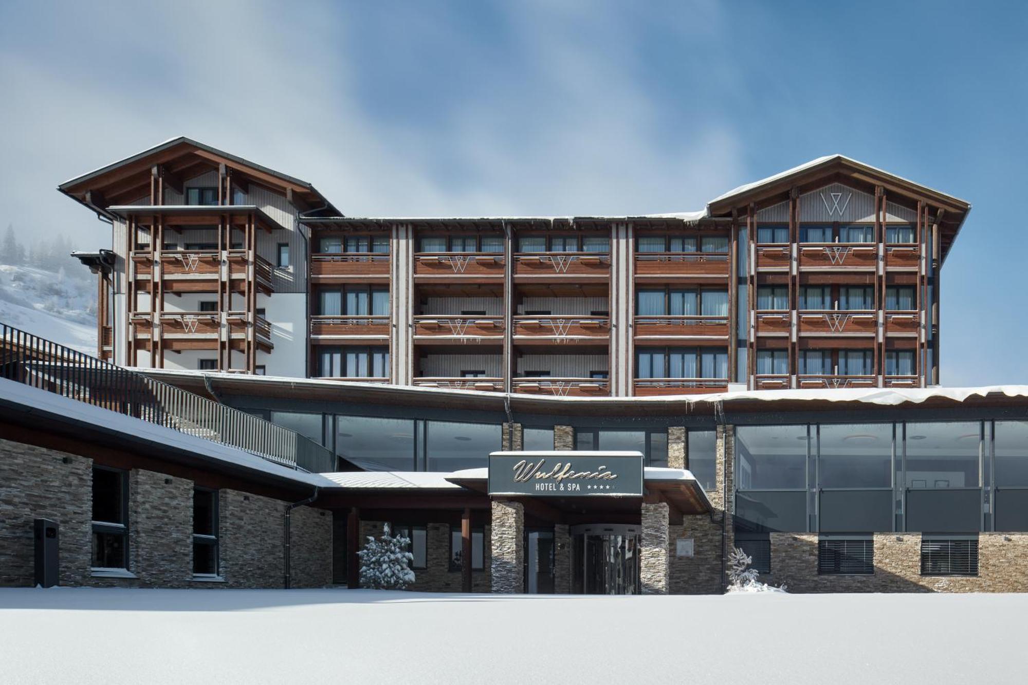 Hotel Wulfenia 4S - Adults Only Sonnenalpe Nassfeld Dış mekan fotoğraf